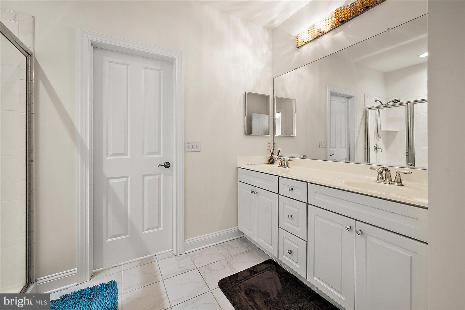 CAPE ISLE OF WIGHT - Residential