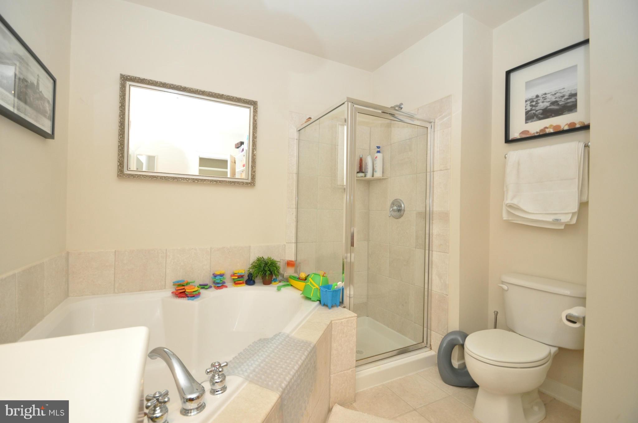 CLARENDON CENTER - Residential Lease