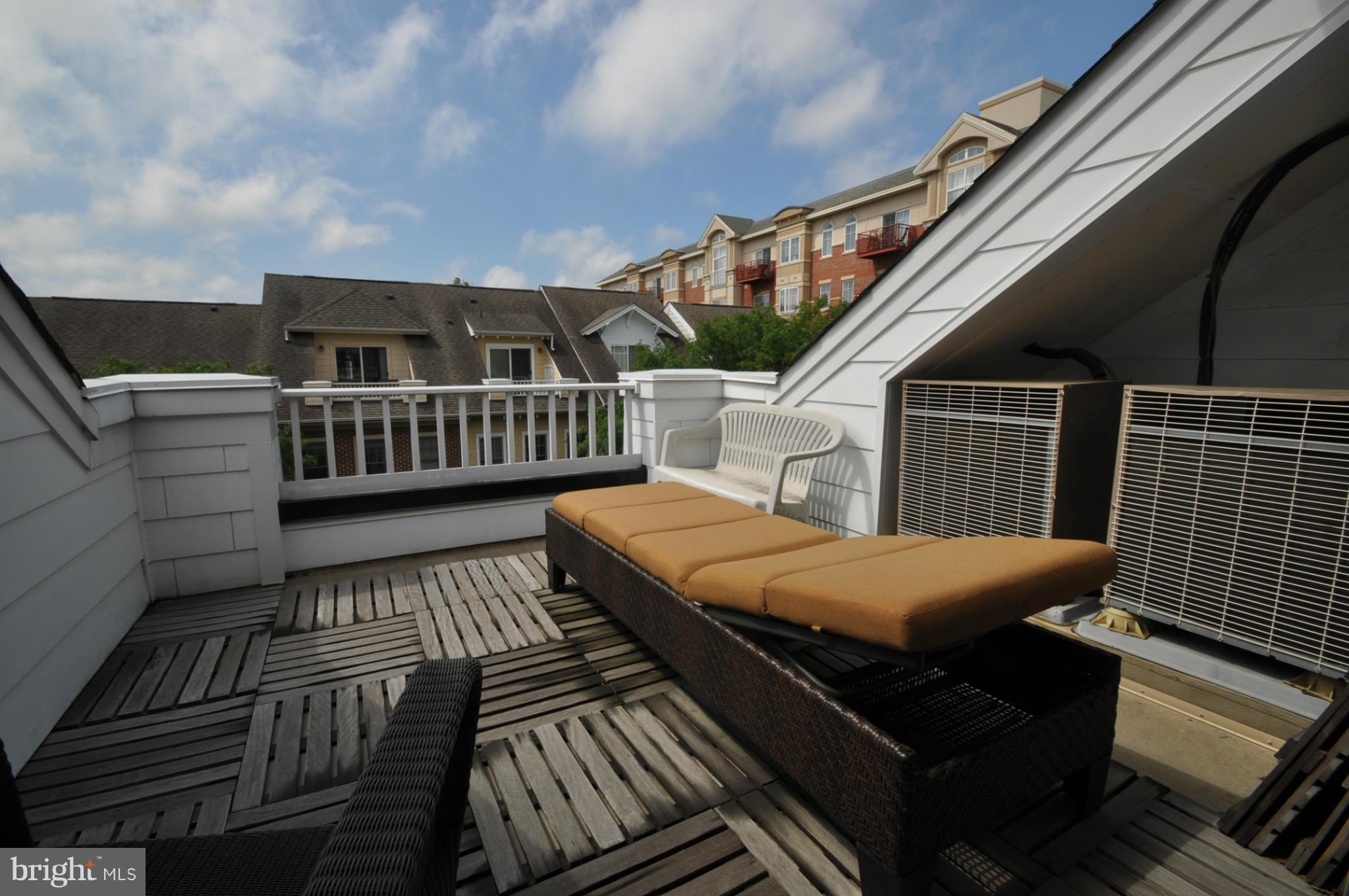 CLARENDON CENTER - Residential Lease