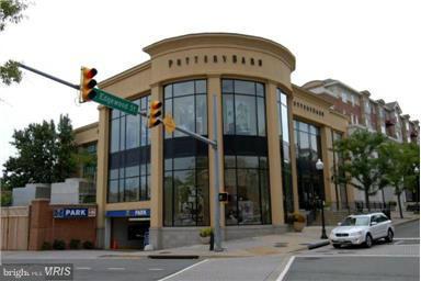 CLARENDON CENTER - Residential Lease