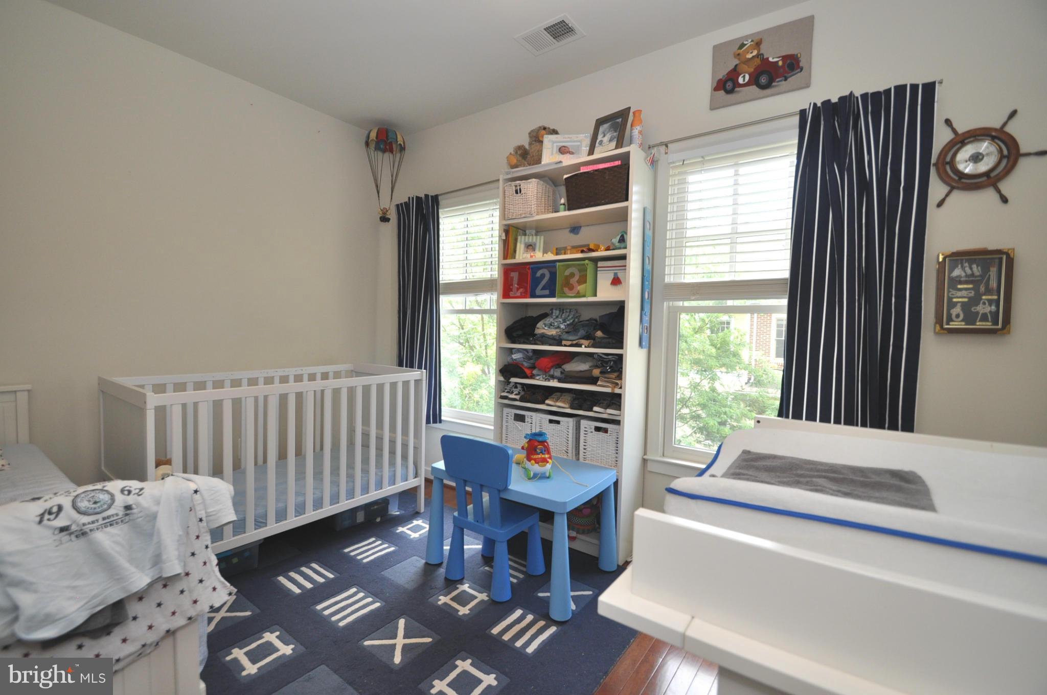 CLARENDON CENTER - Residential Lease