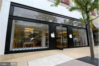 CLARENDON CENTER - Residential Lease