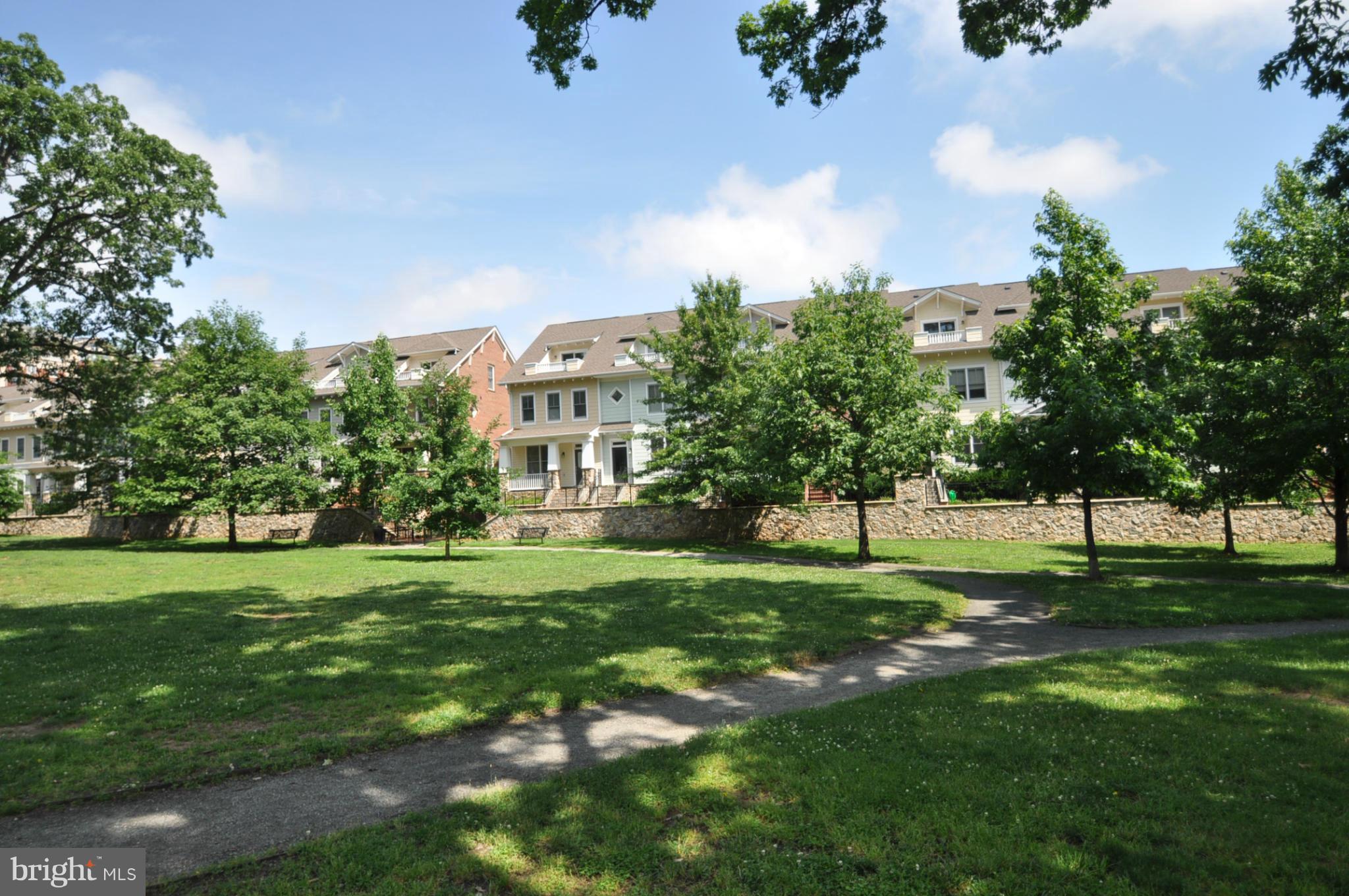 CLARENDON CENTER - Residential Lease