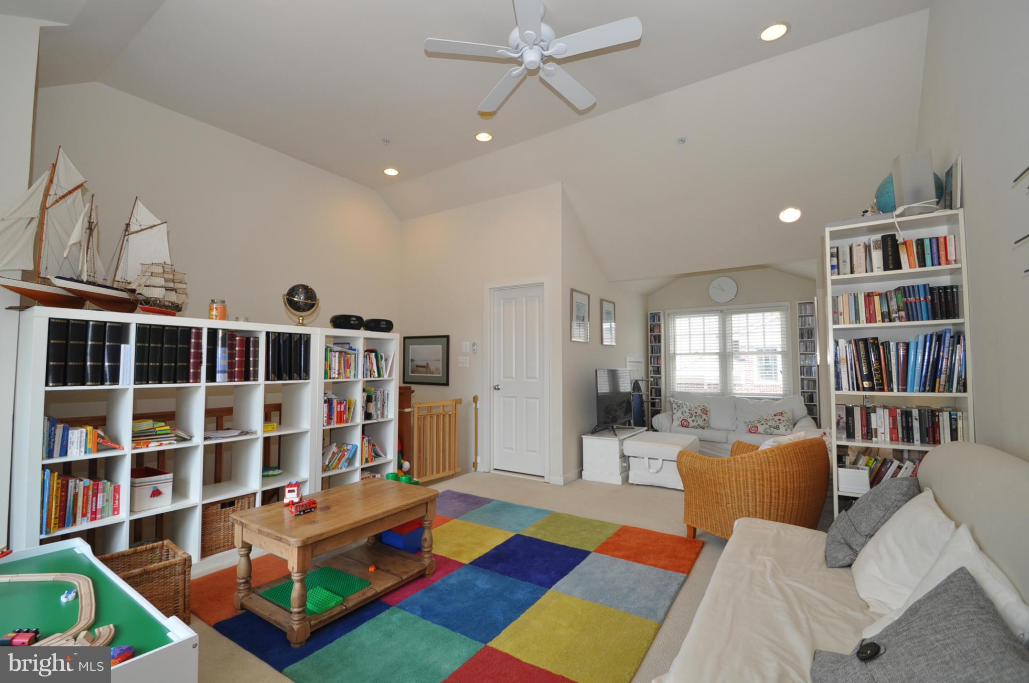 CLARENDON CENTER - Residential Lease