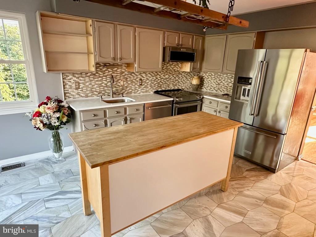 SWEEPSTAKES - Residential