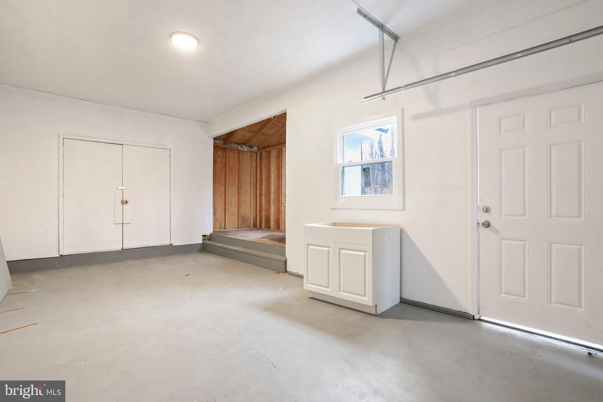 KEYS FERRY ACRES - Residential