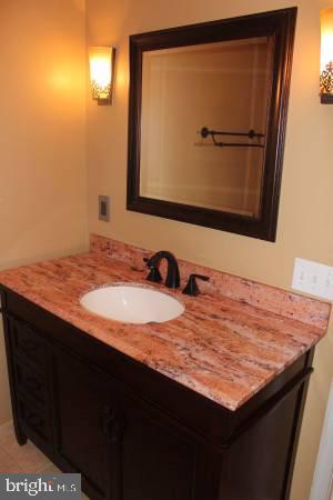 FRANKLIN FARM - Residential Lease