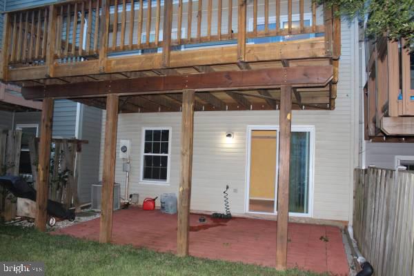 FRANKLIN FARM - Residential Lease