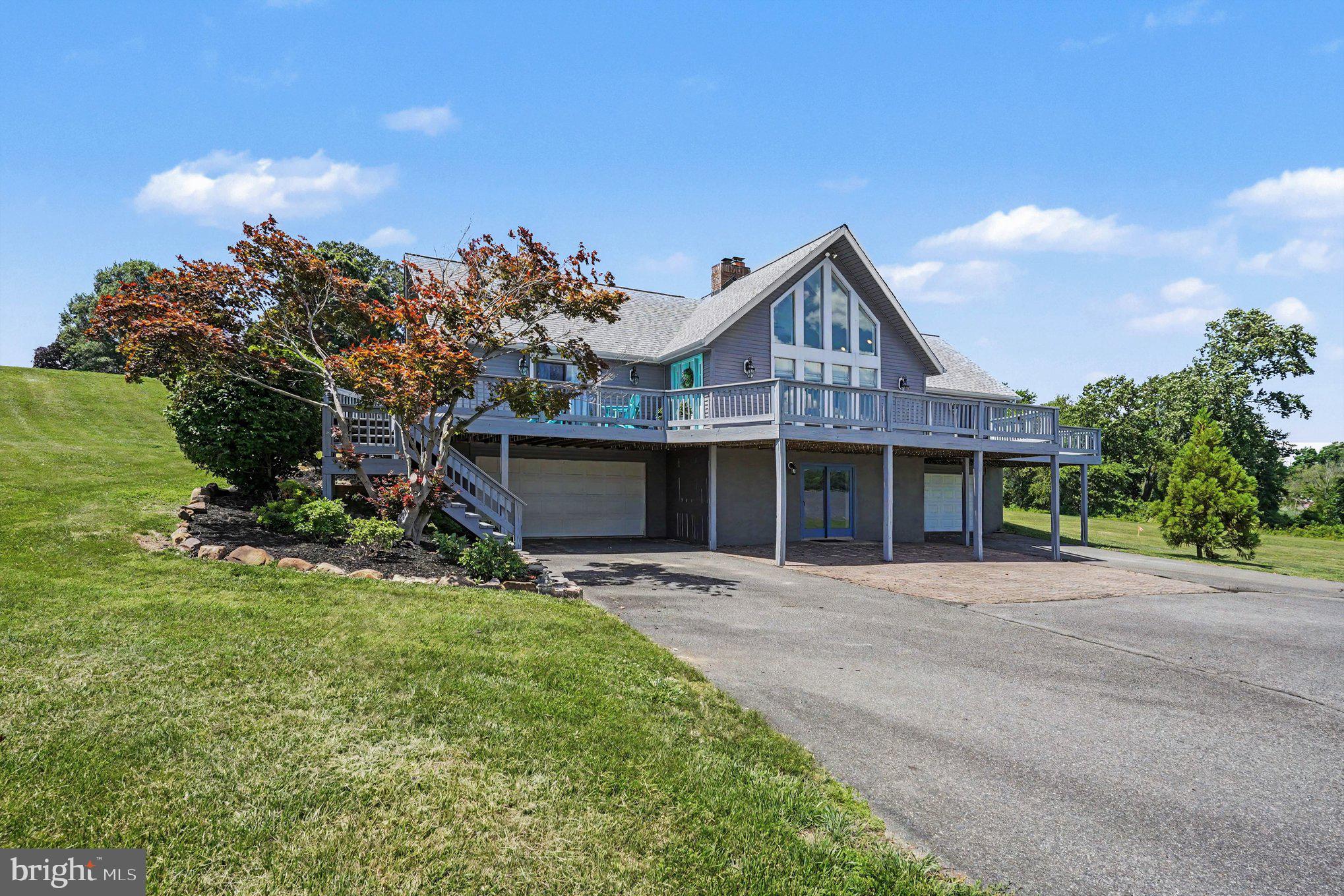 209 CASPARUS WAY
