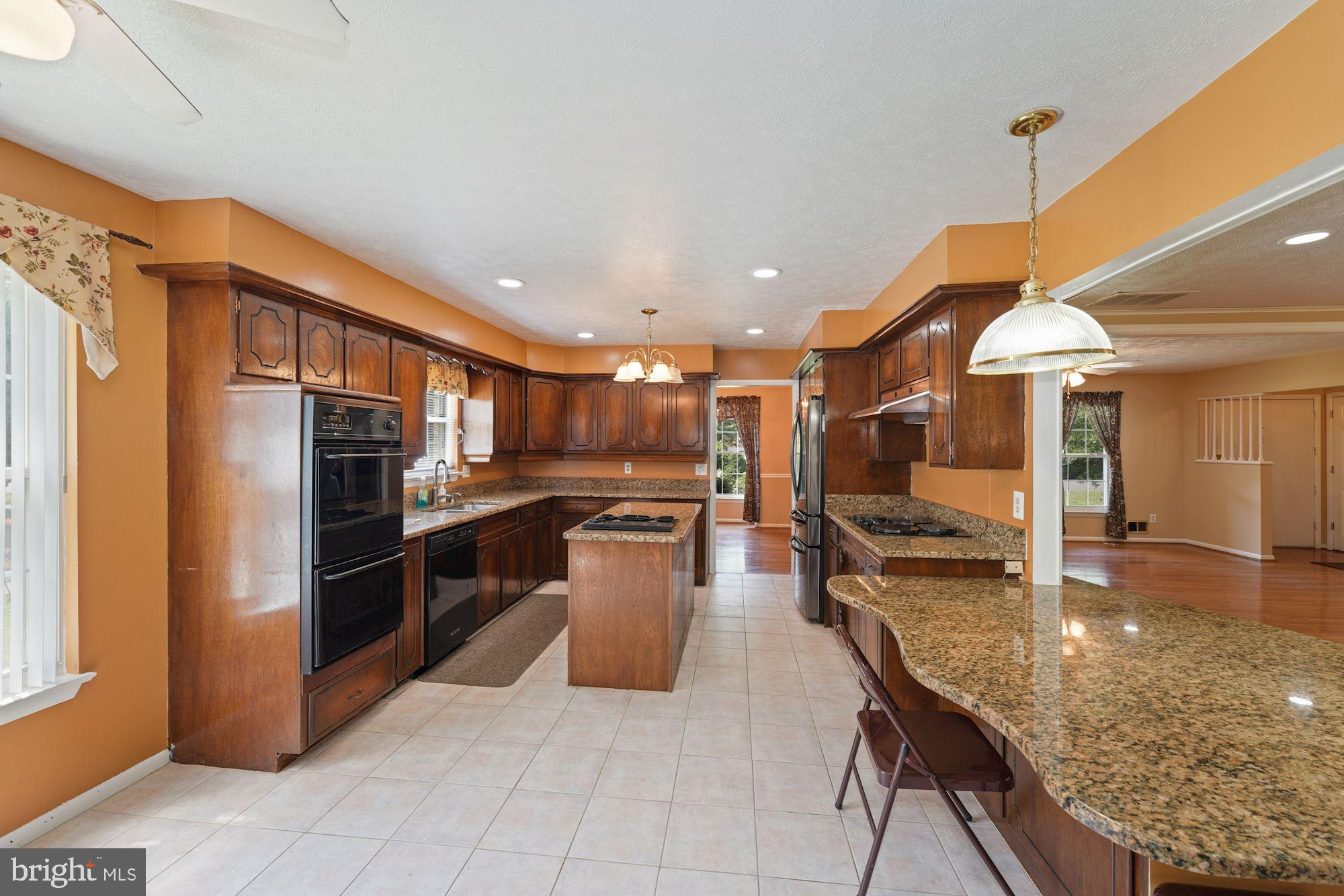 WARBURTON OAKS - Residential