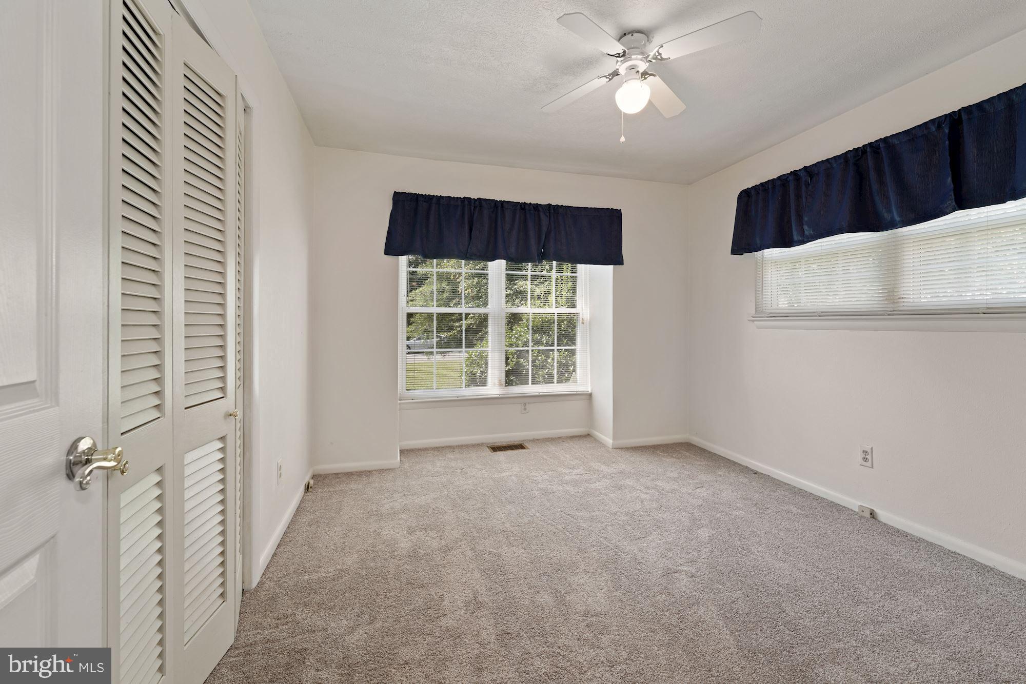 WARBURTON OAKS - Residential