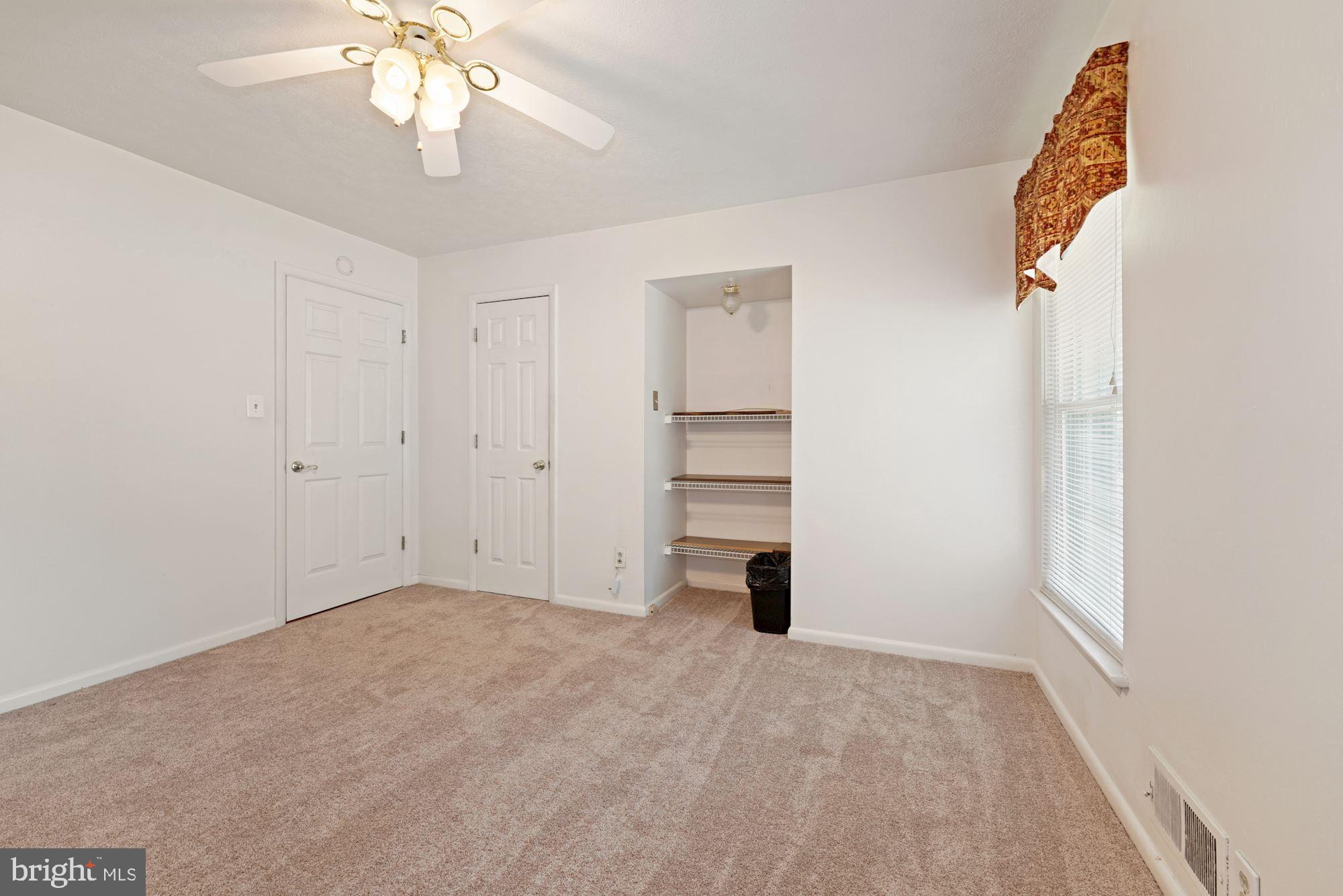 WARBURTON OAKS - Residential