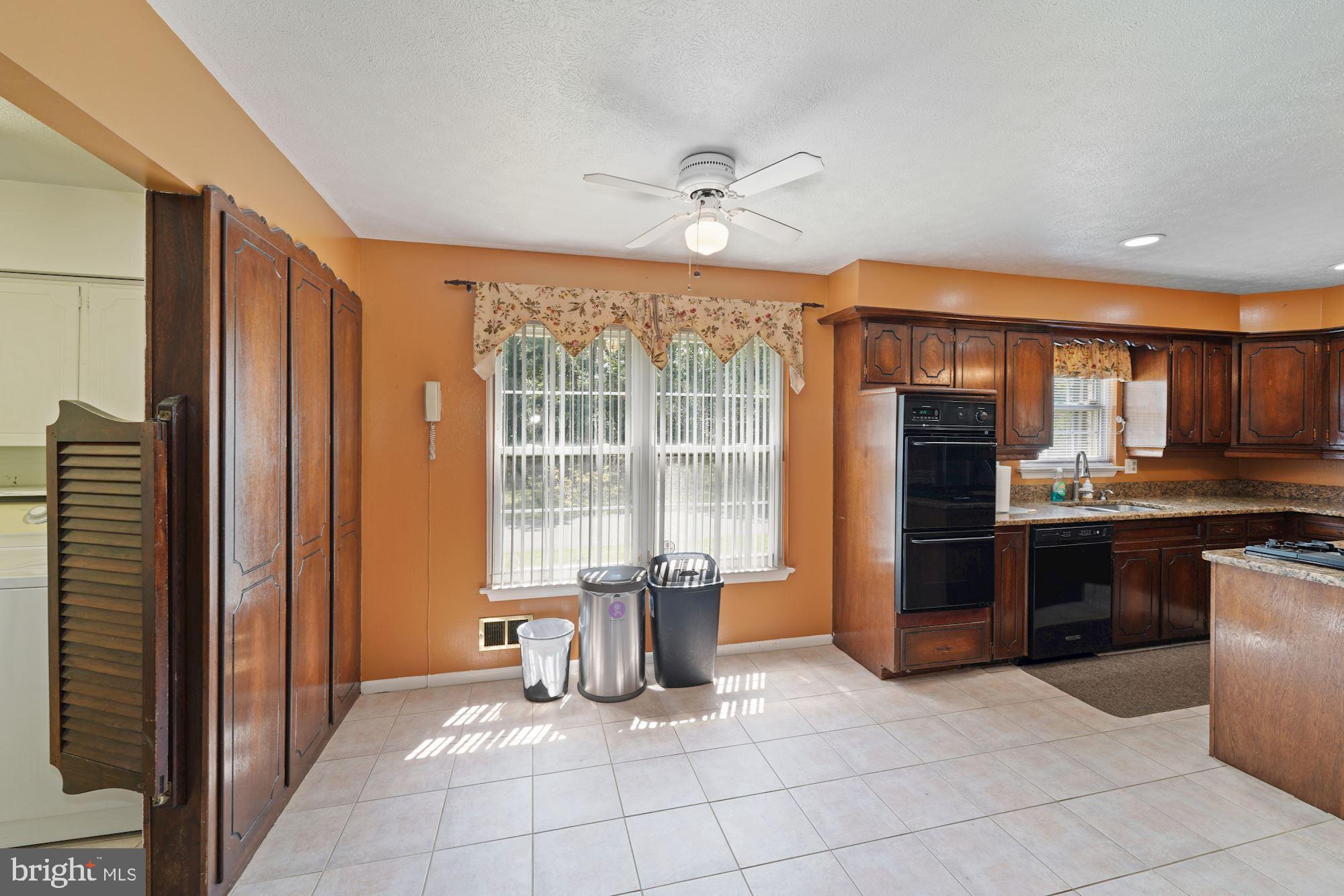 WARBURTON OAKS - Residential