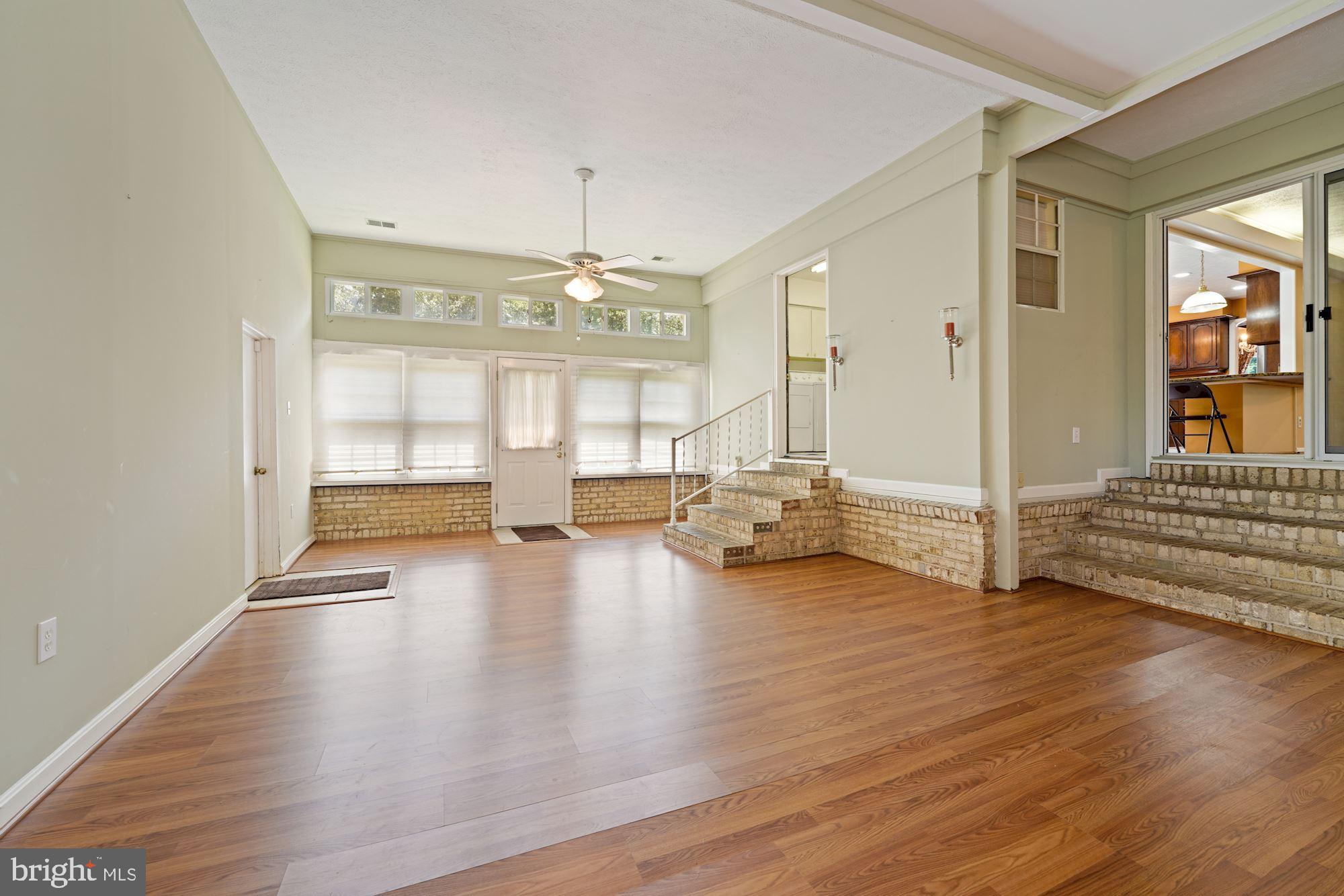 WARBURTON OAKS - Residential