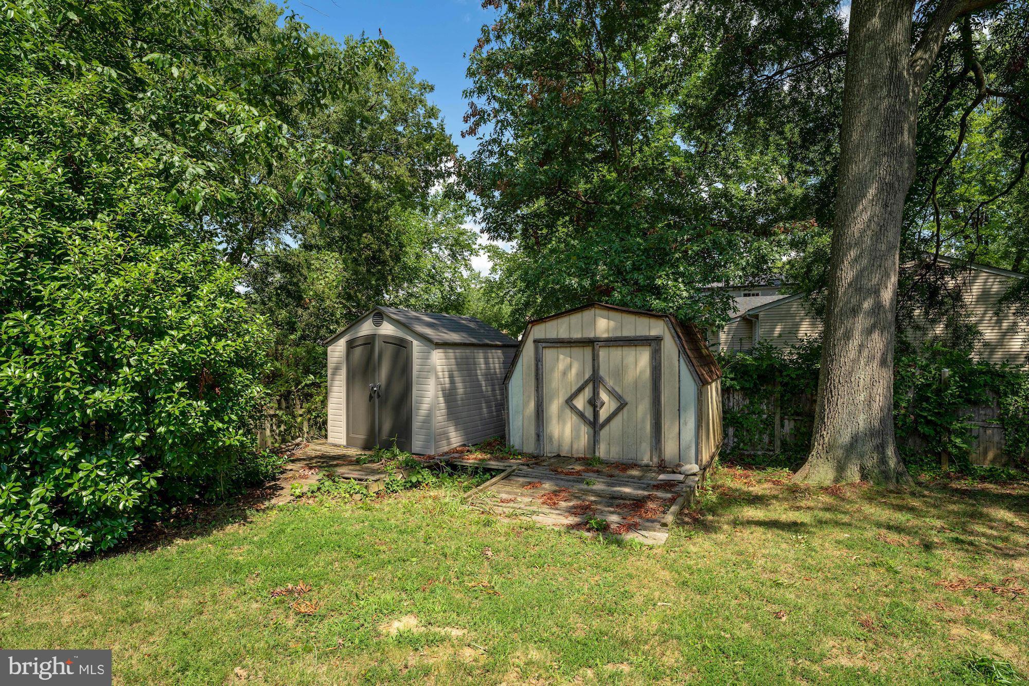 WARBURTON OAKS - Residential