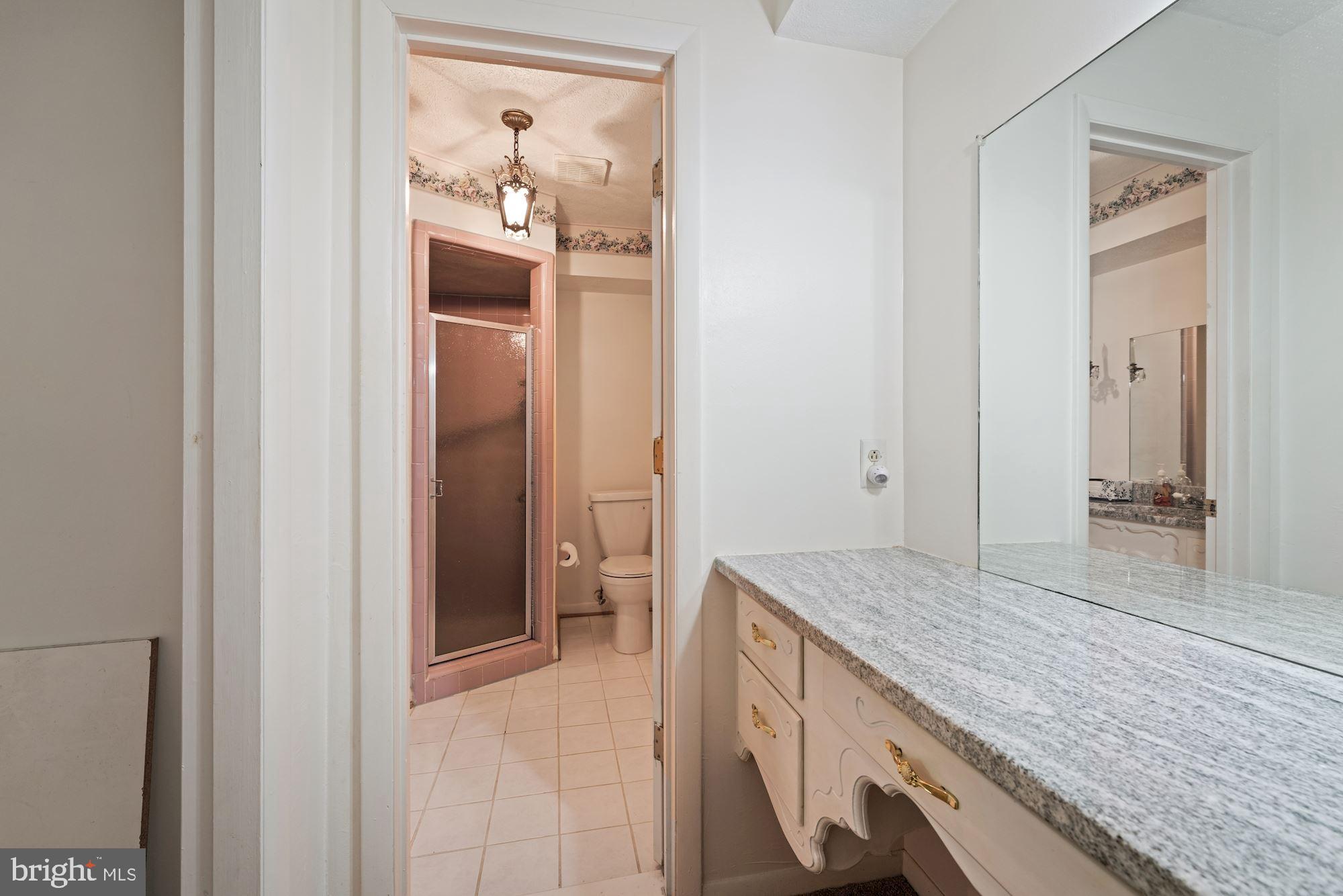 WARBURTON OAKS - Residential