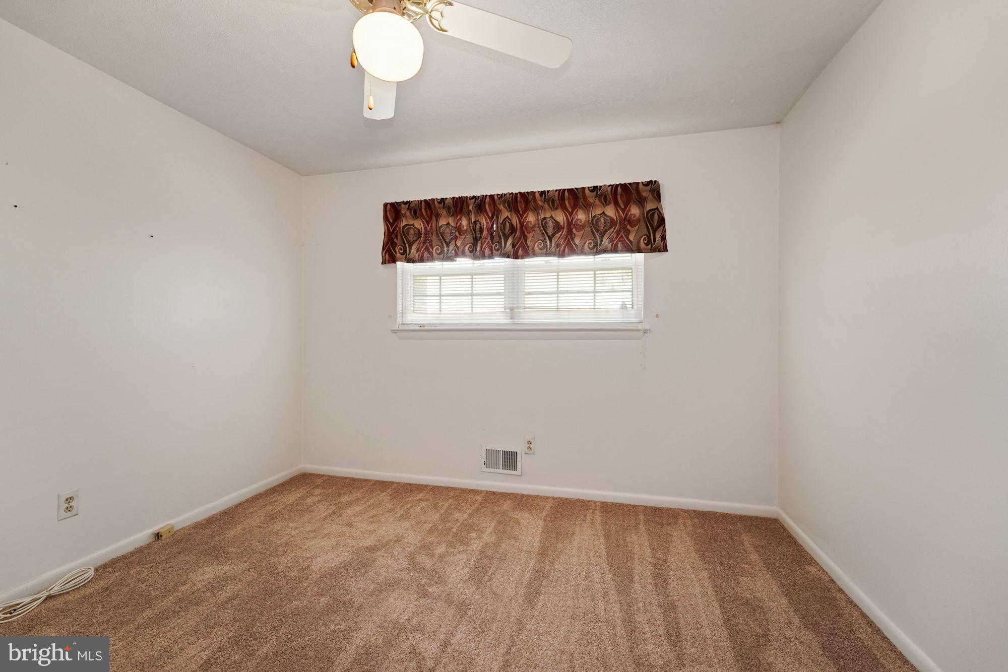 WARBURTON OAKS - Residential