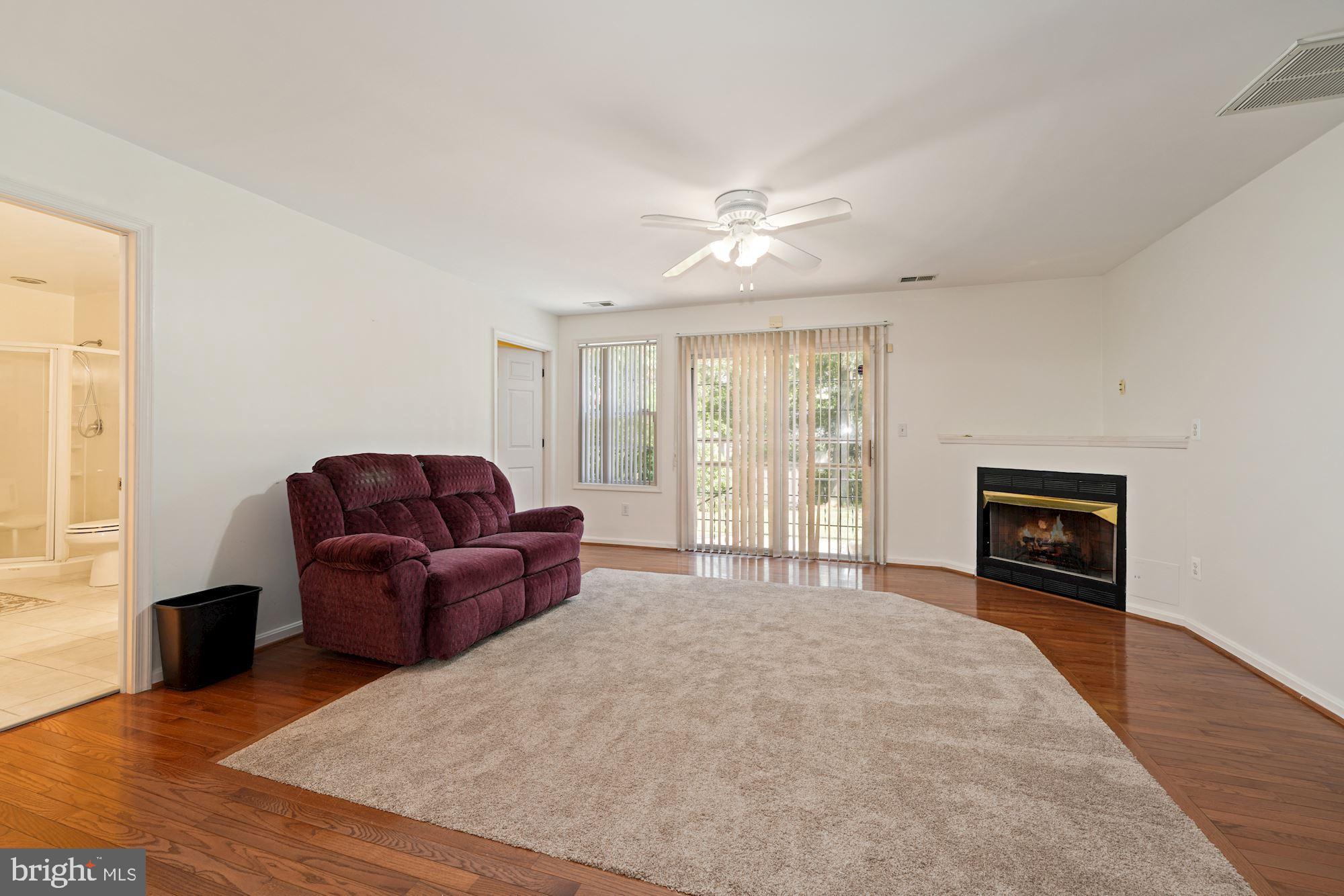 WARBURTON OAKS - Residential