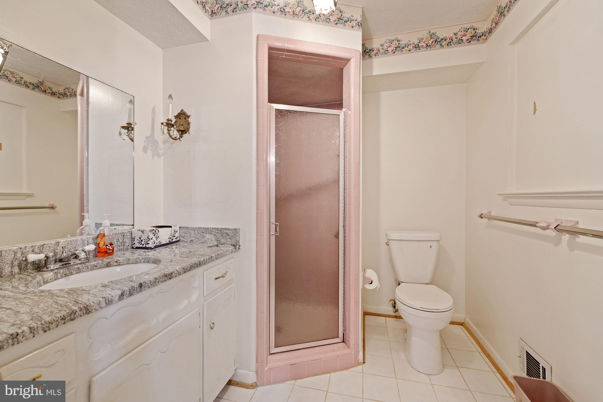 WARBURTON OAKS - Residential