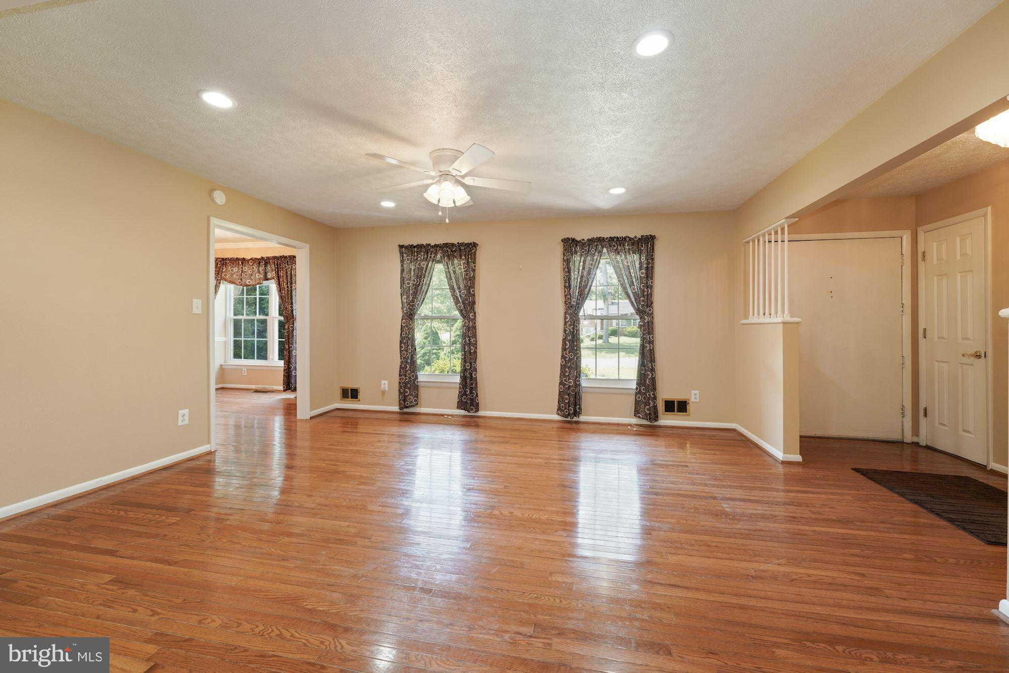 WARBURTON OAKS - Residential