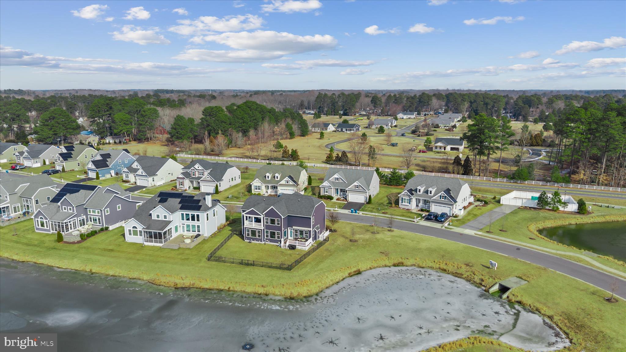 PENINSULA LAKES - Residential