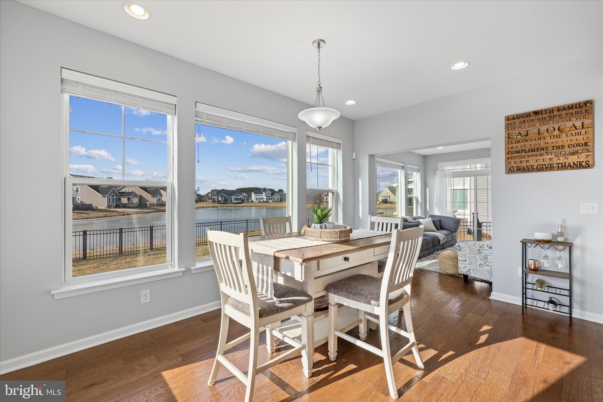 PENINSULA LAKES - Residential