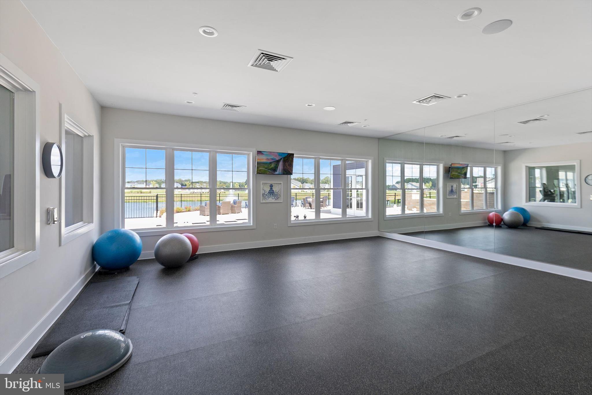 PENINSULA LAKES - Residential