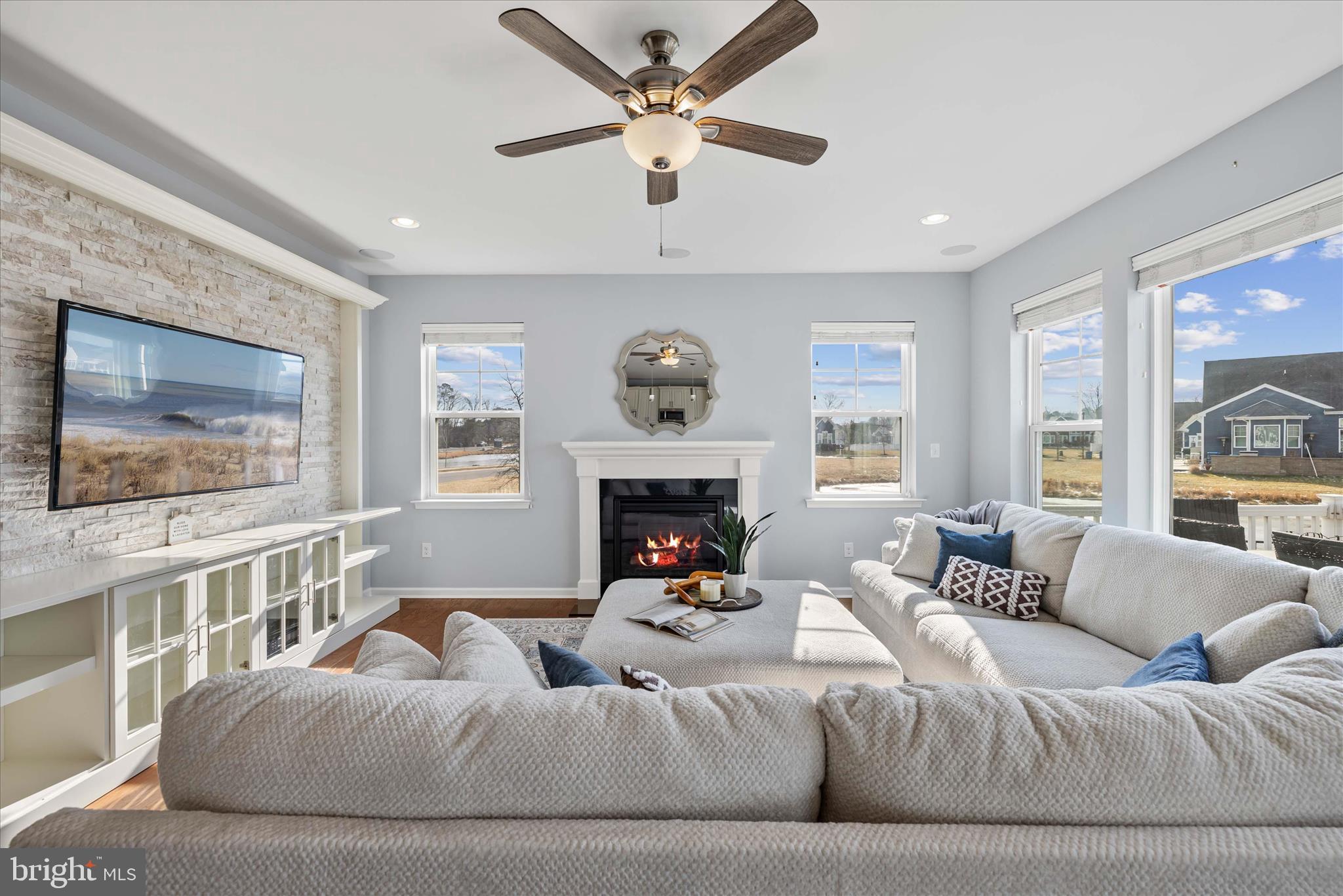 PENINSULA LAKES - Residential