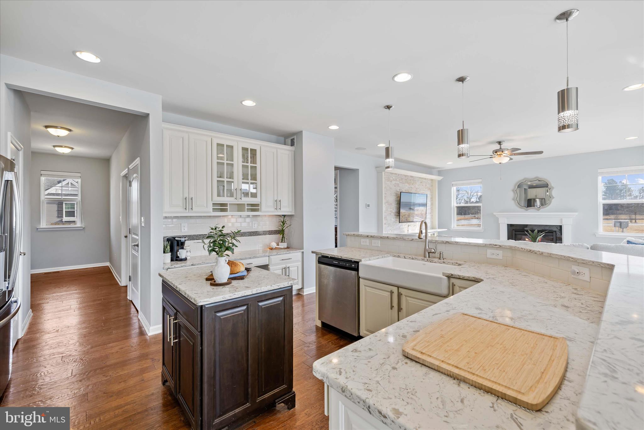 PENINSULA LAKES - Residential