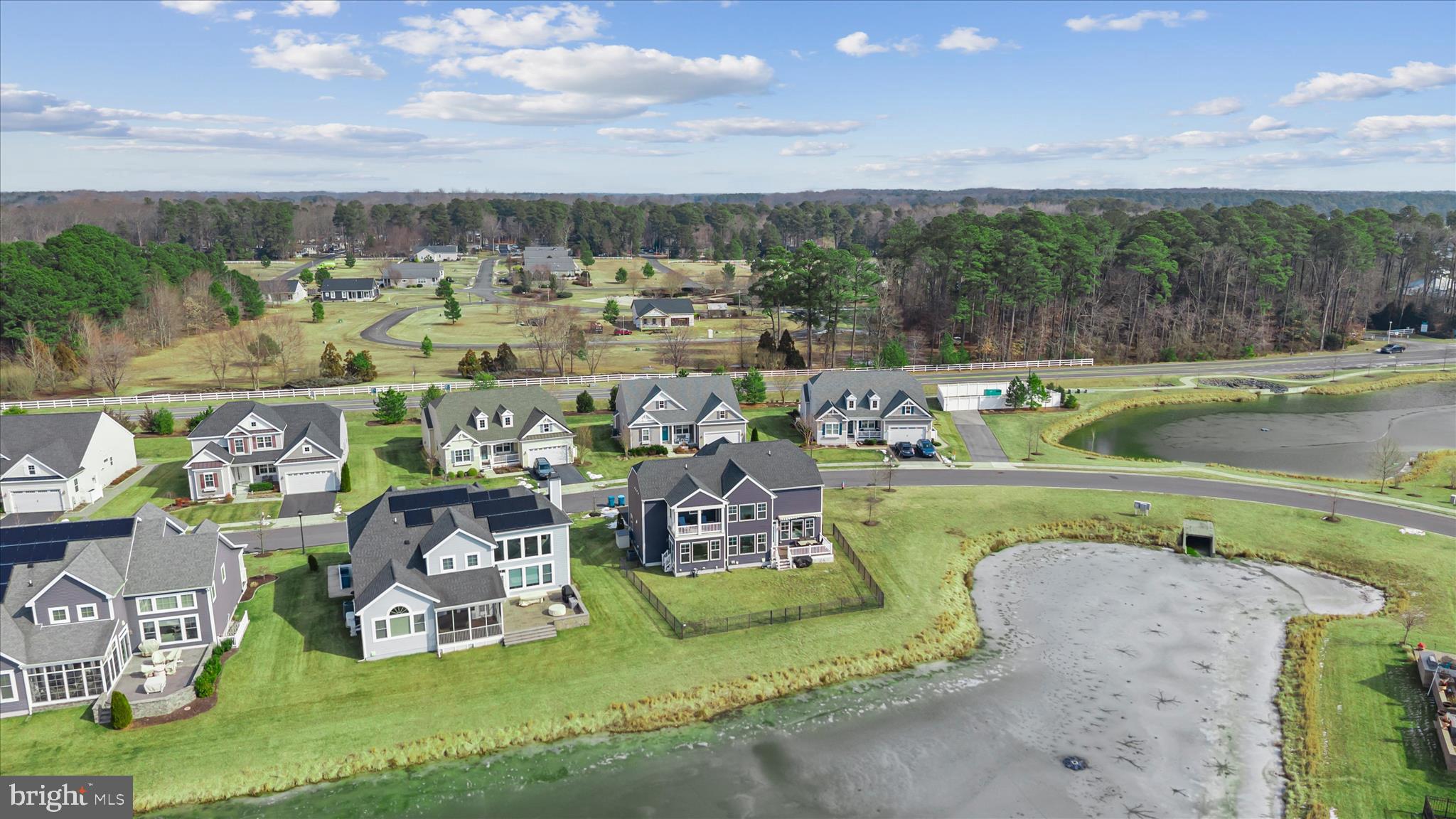 PENINSULA LAKES - Residential