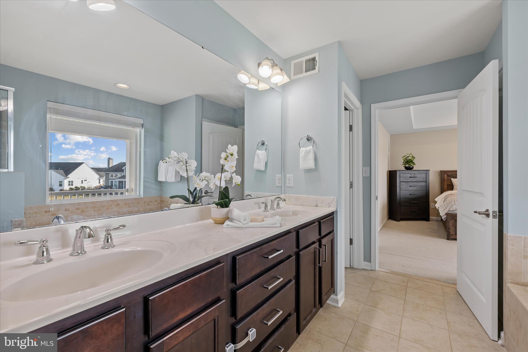 PENINSULA LAKES - Residential