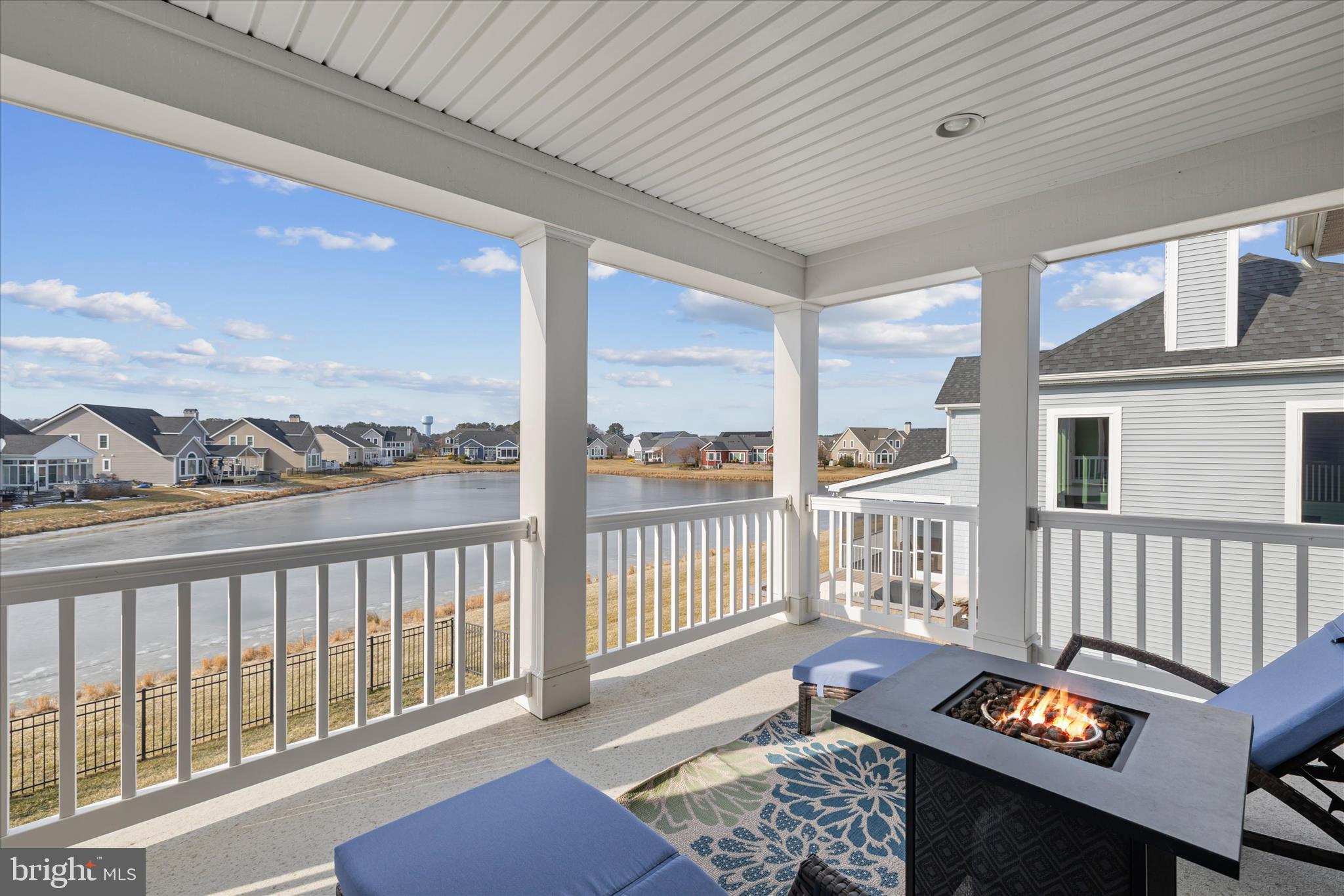 PENINSULA LAKES - Residential