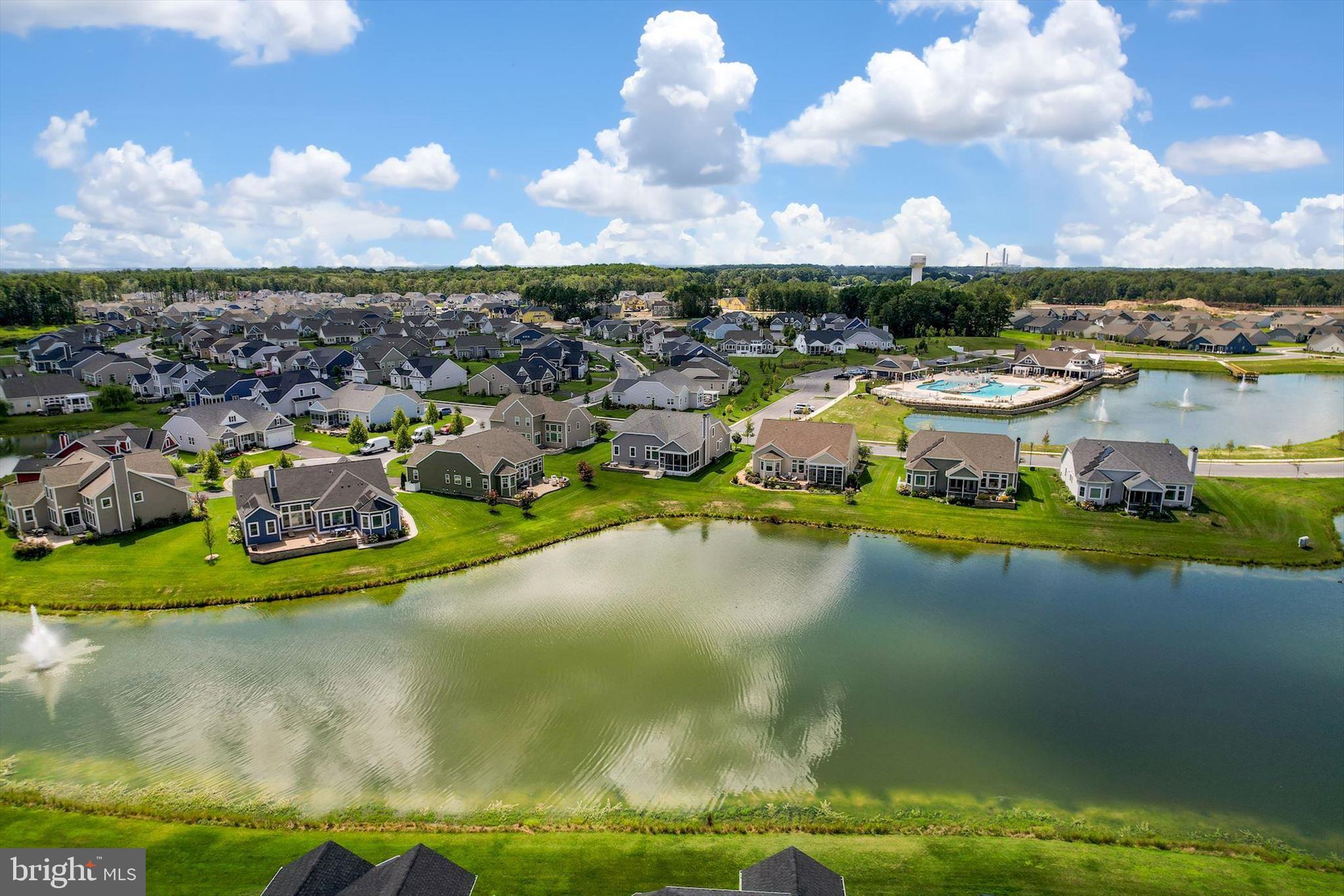 PENINSULA LAKES - Residential