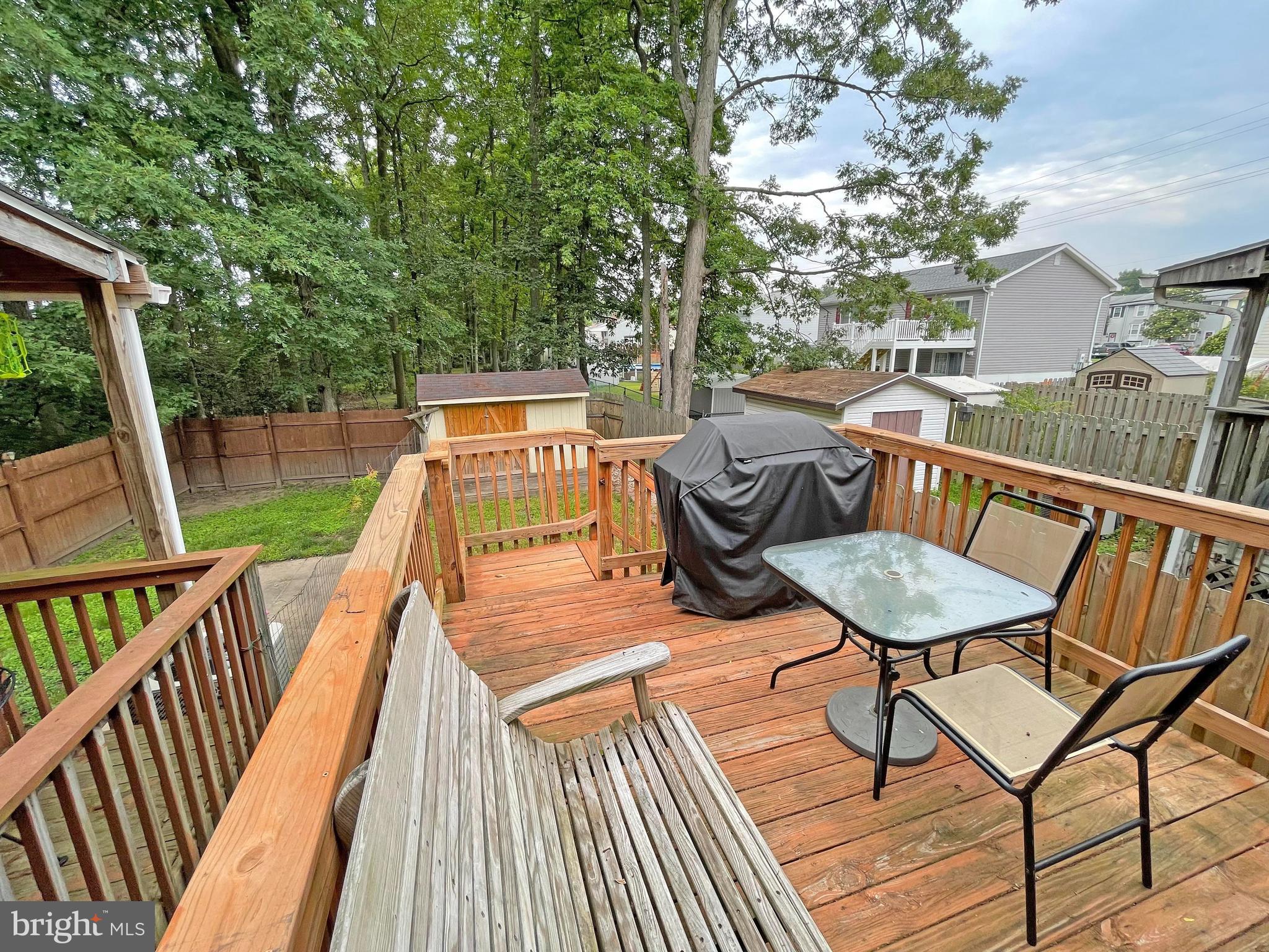 CARROLLWOOD MANOR - Residential