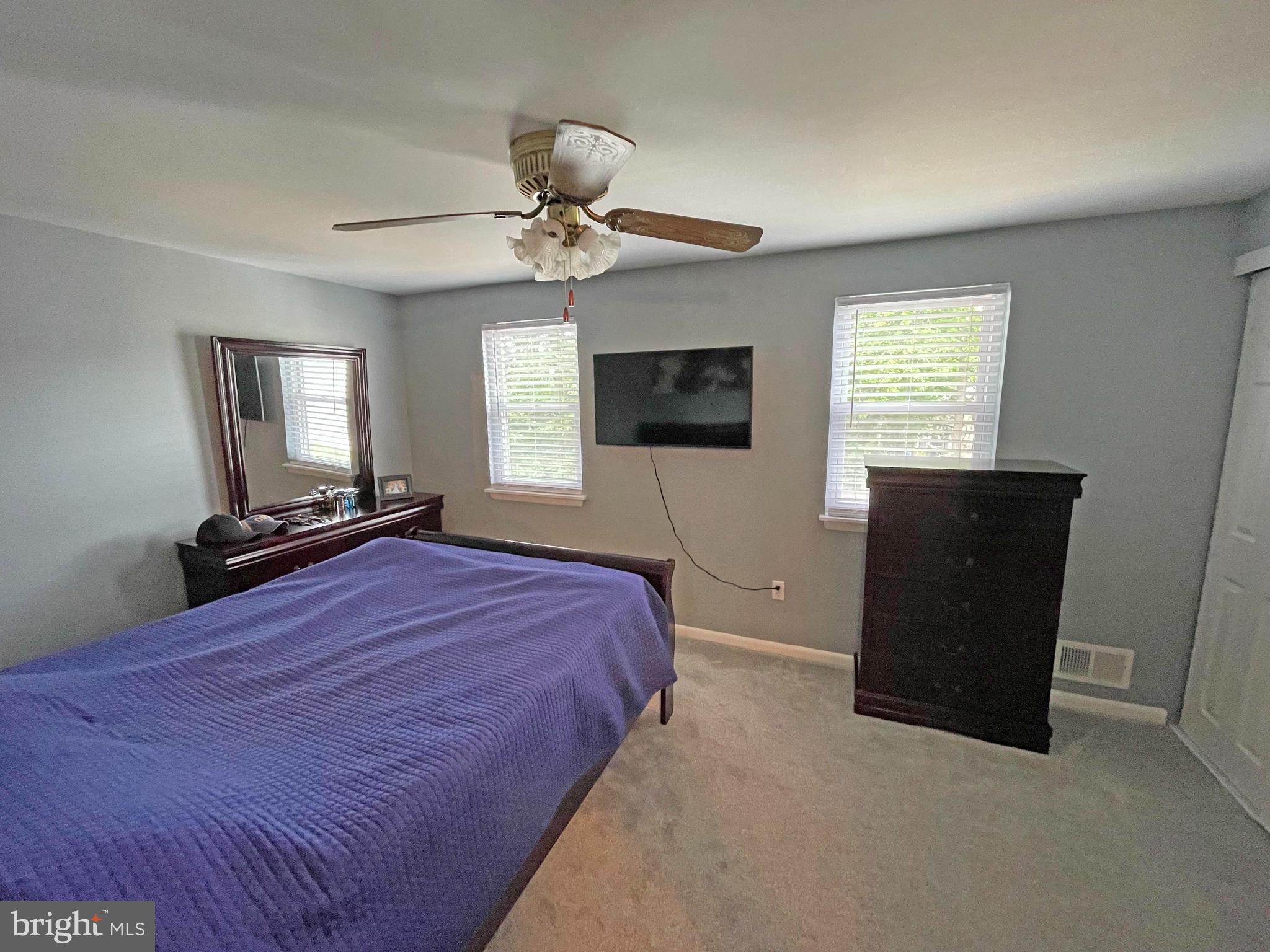 CARROLLWOOD MANOR - Residential