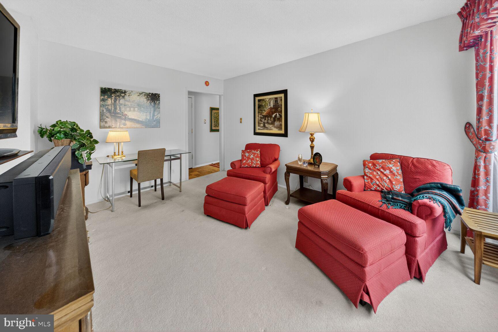 CHEVY CHASE VILLAGE - Residential