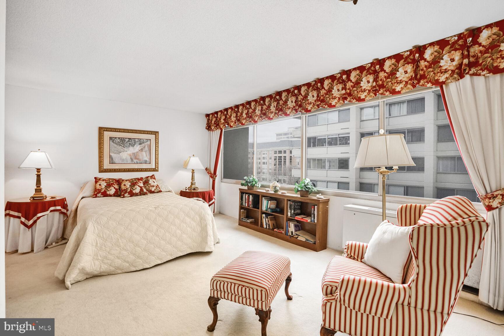 CHEVY CHASE VILLAGE - Residential