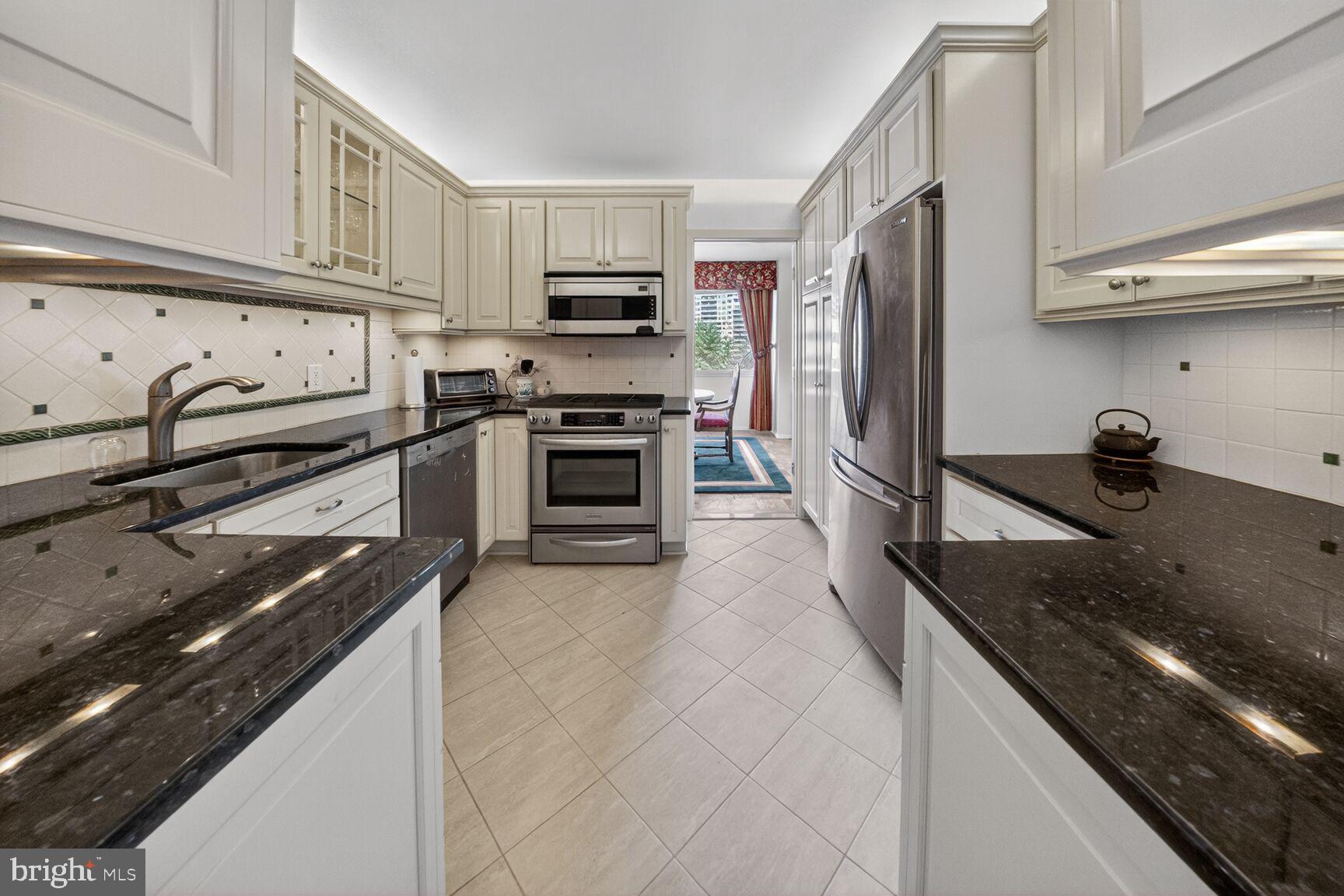 CHEVY CHASE VILLAGE - Residential