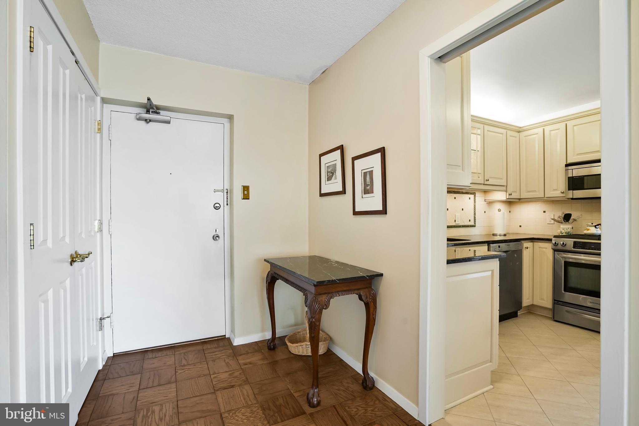 CHEVY CHASE VILLAGE - Residential