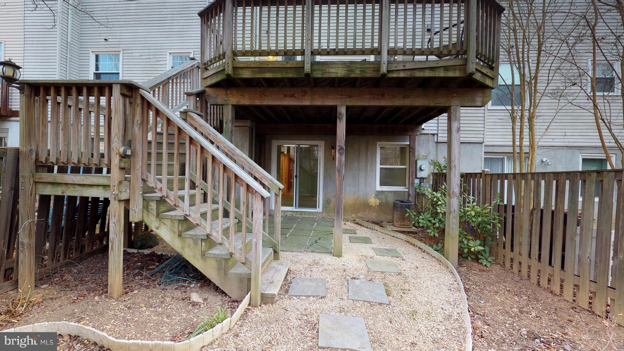 CIRCLE WOODS - Residential