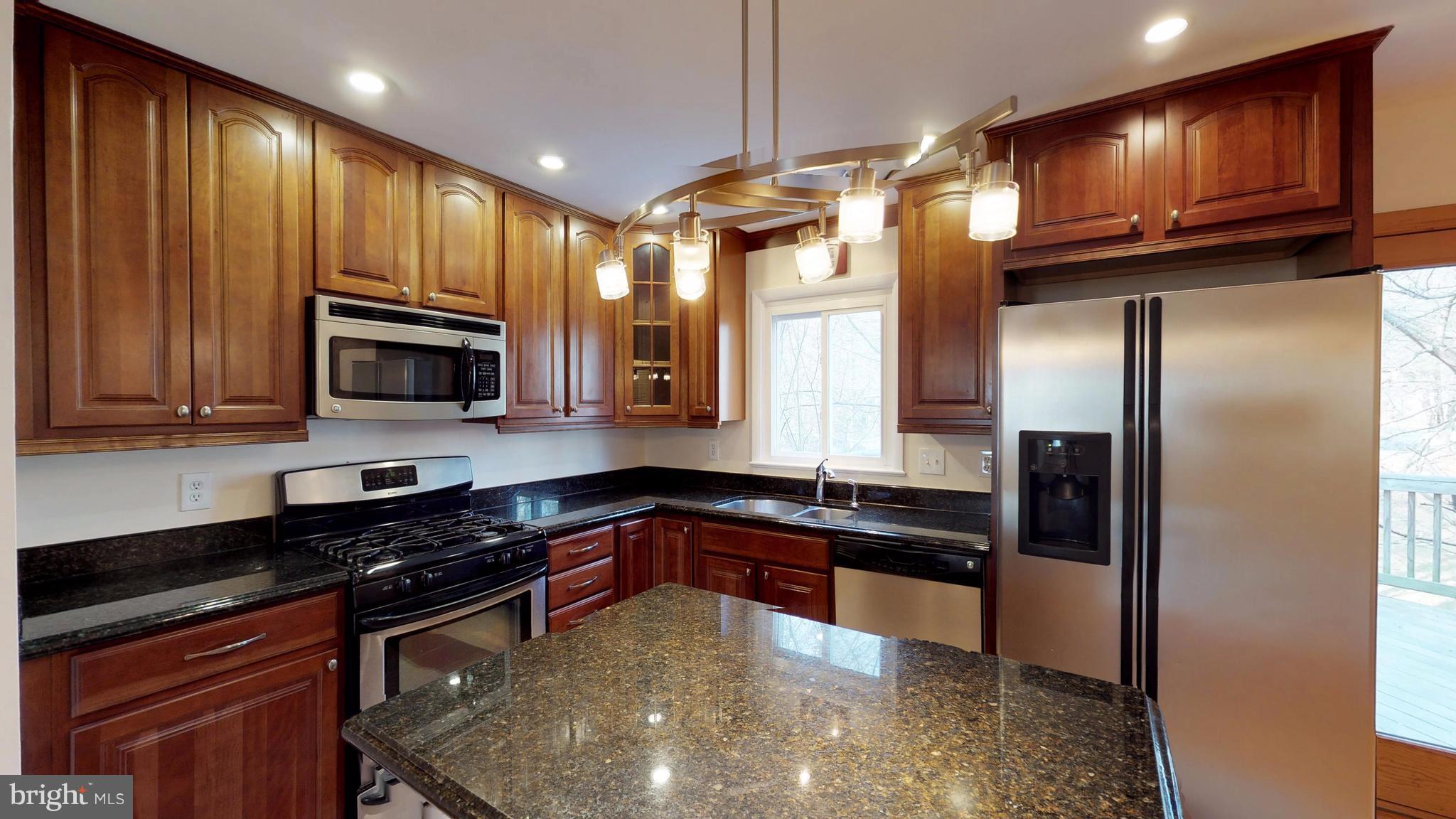 CIRCLE WOODS - Residential