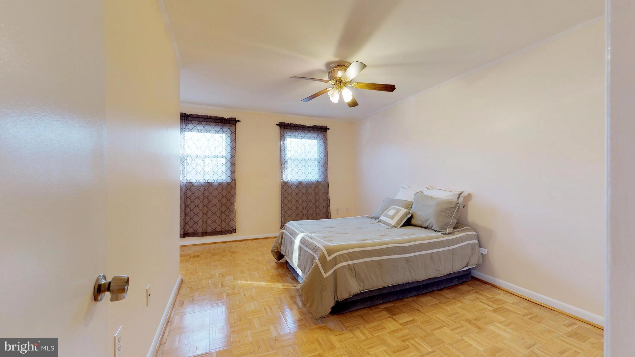 CIRCLE WOODS - Residential