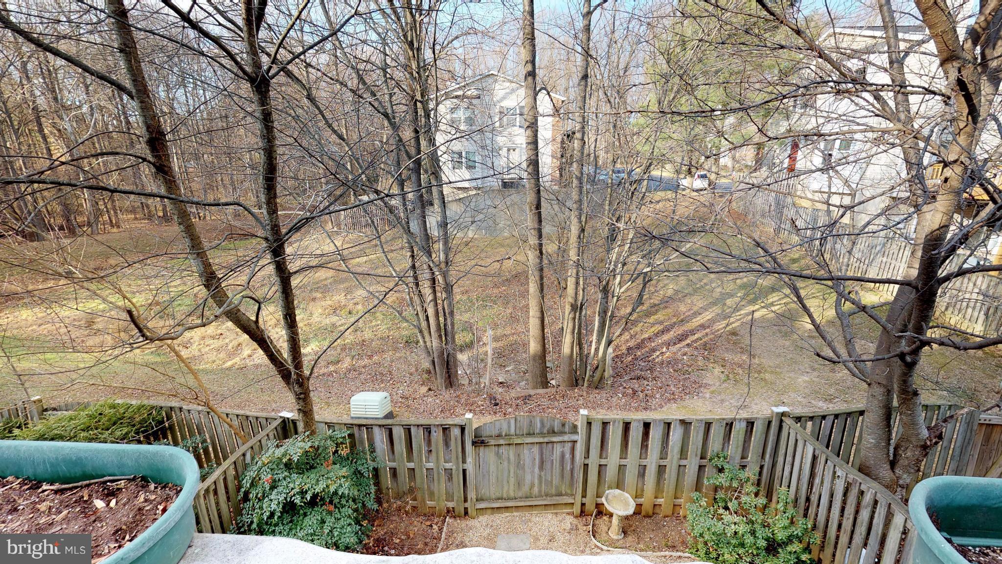 CIRCLE WOODS - Residential