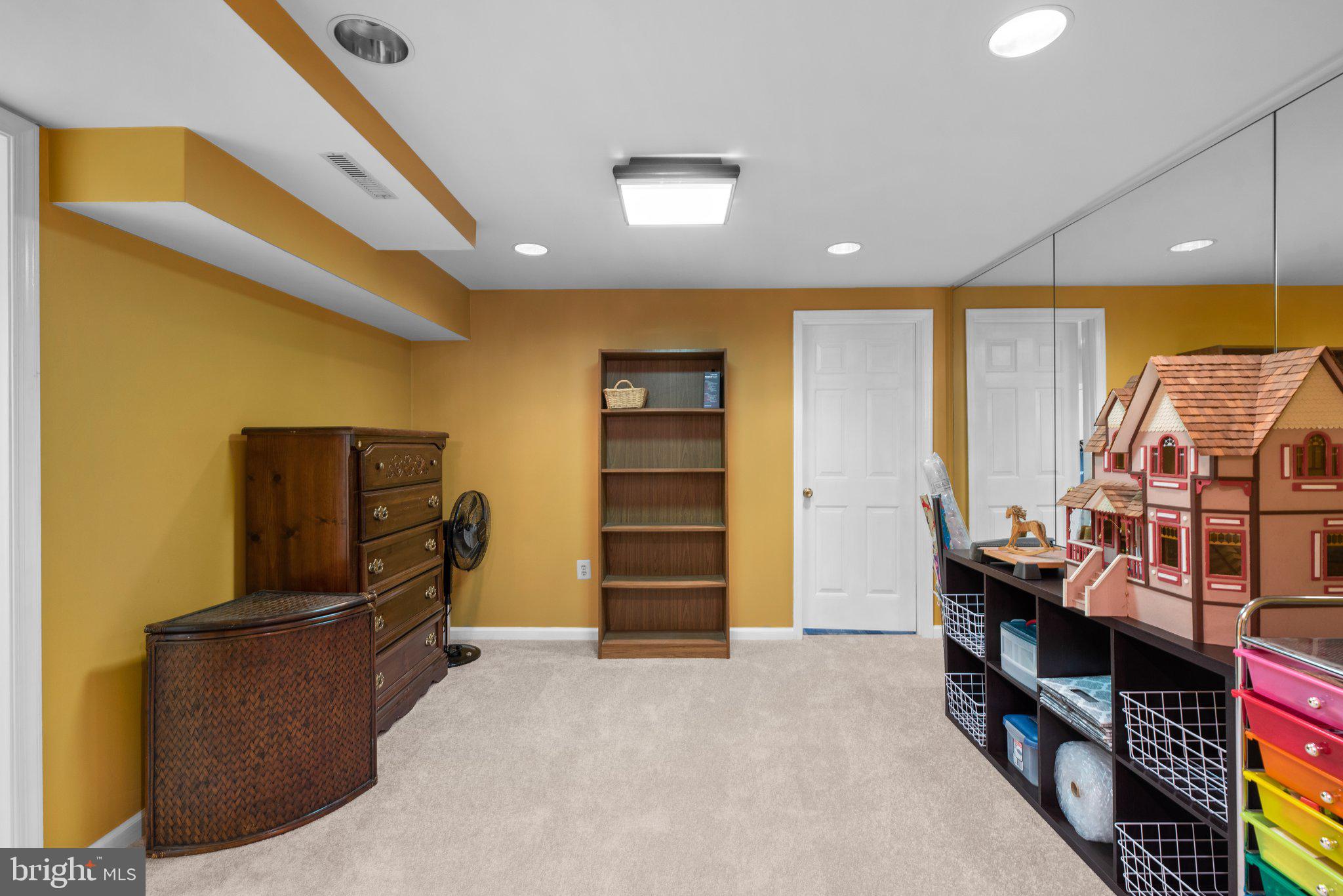 THE WILLOWS - Residential