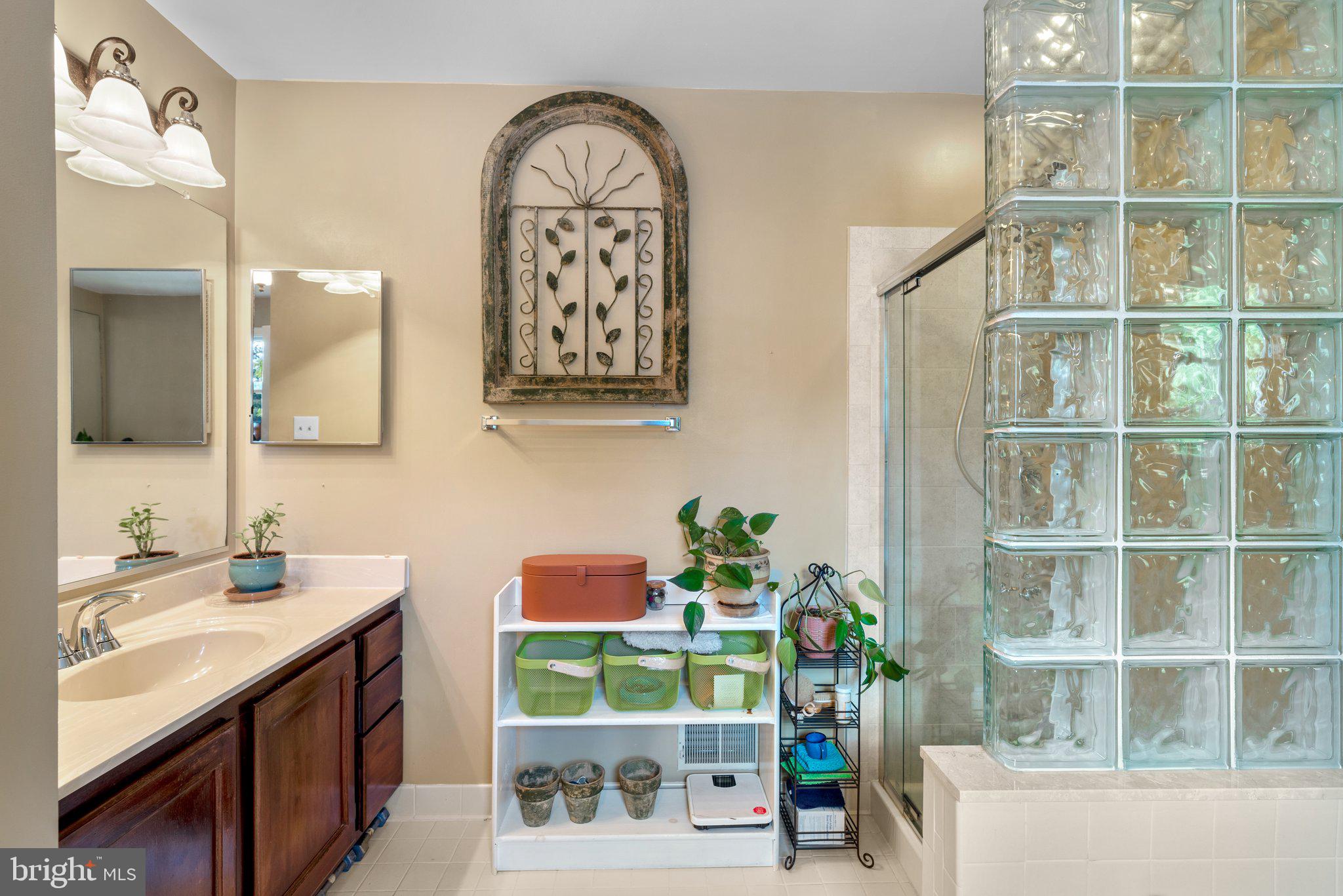 THE WILLOWS - Residential