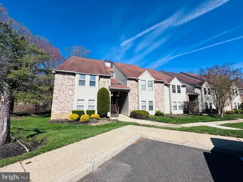 MLS: NJCD2117046