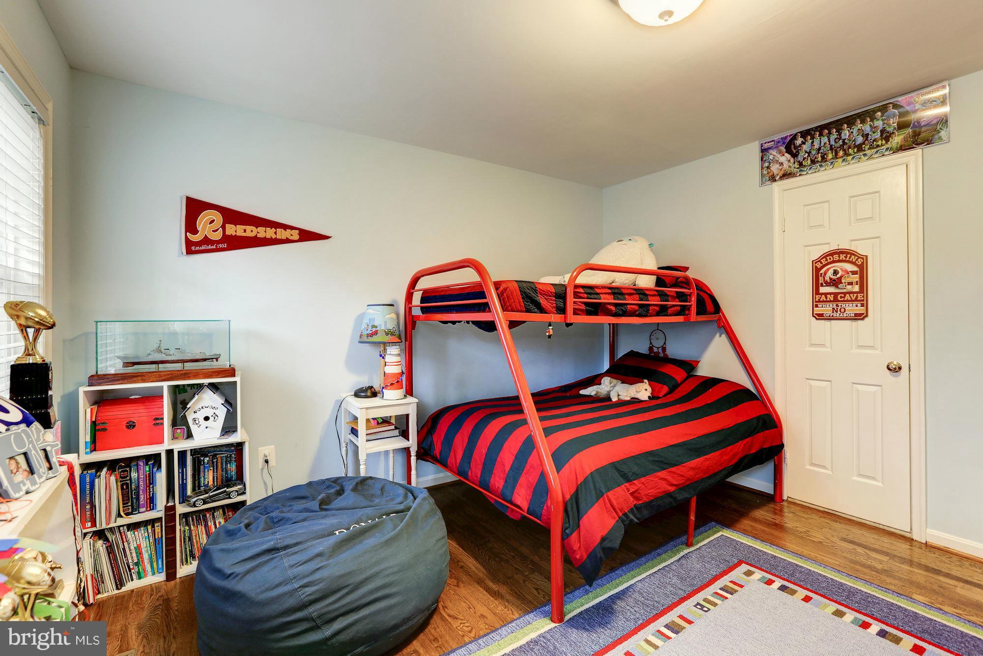 RIVER FALLS - Residential