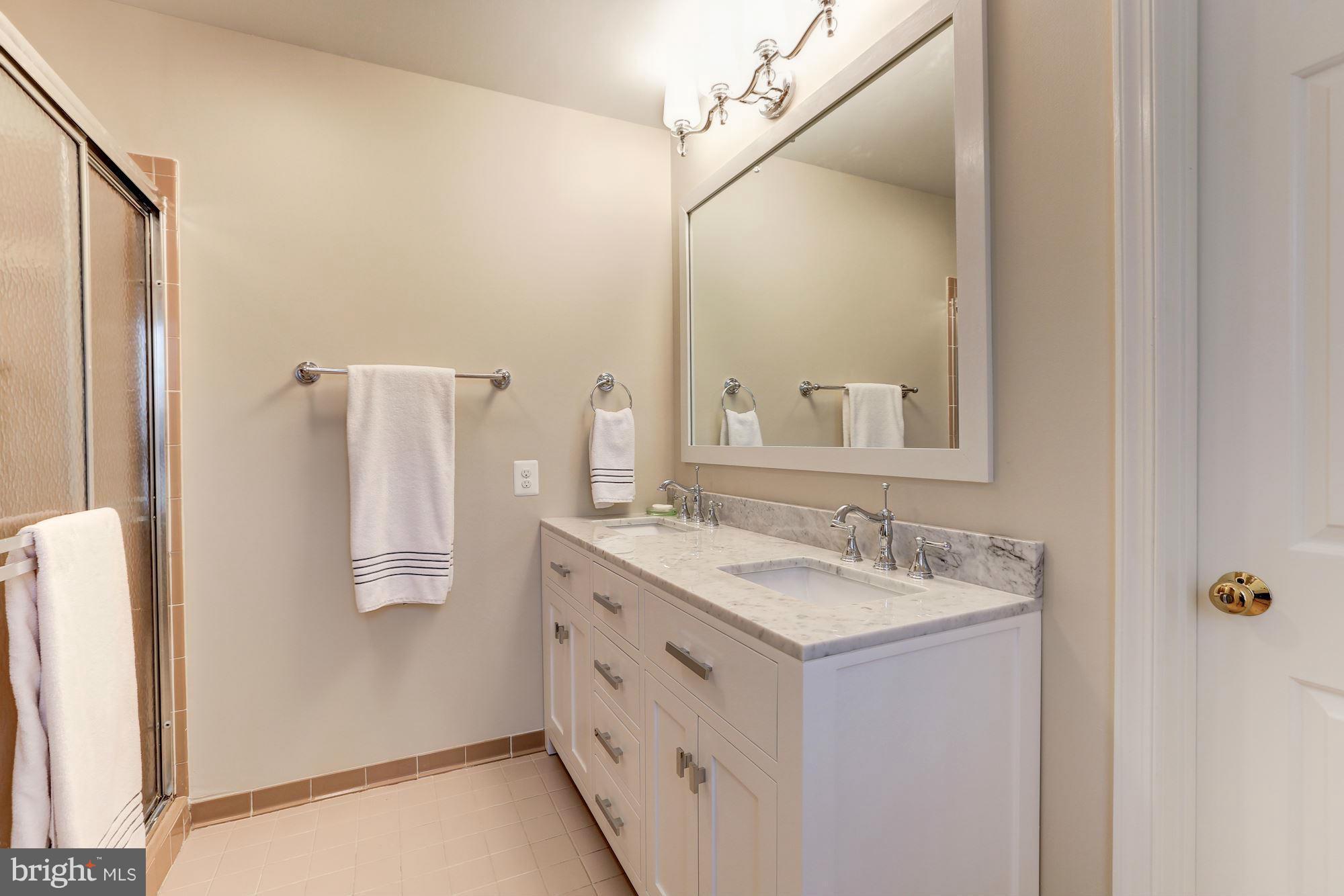 RIVER FALLS - Residential