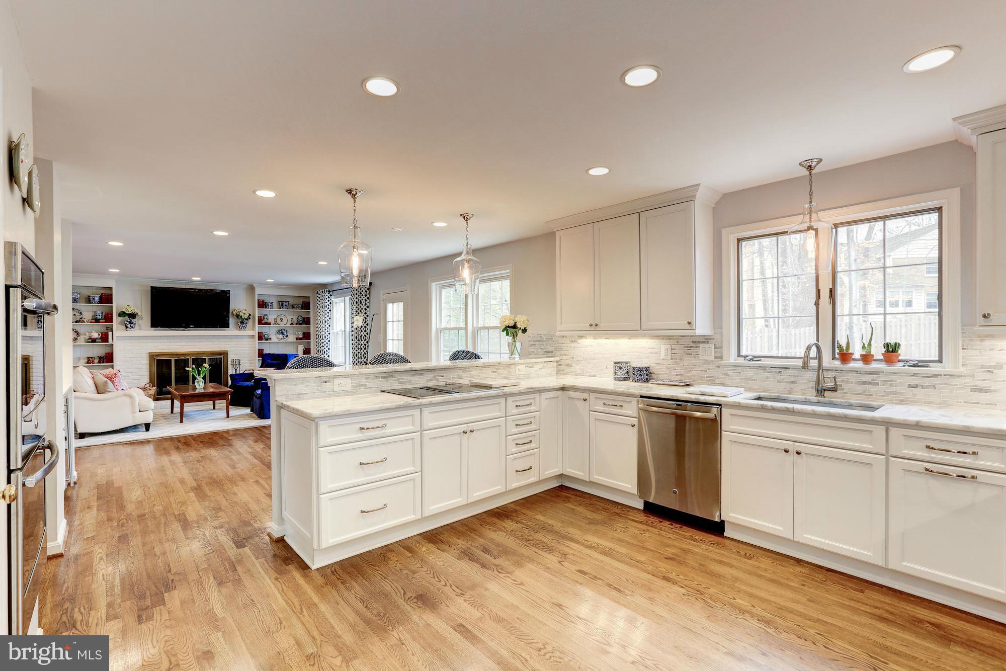 RIVER FALLS - Residential