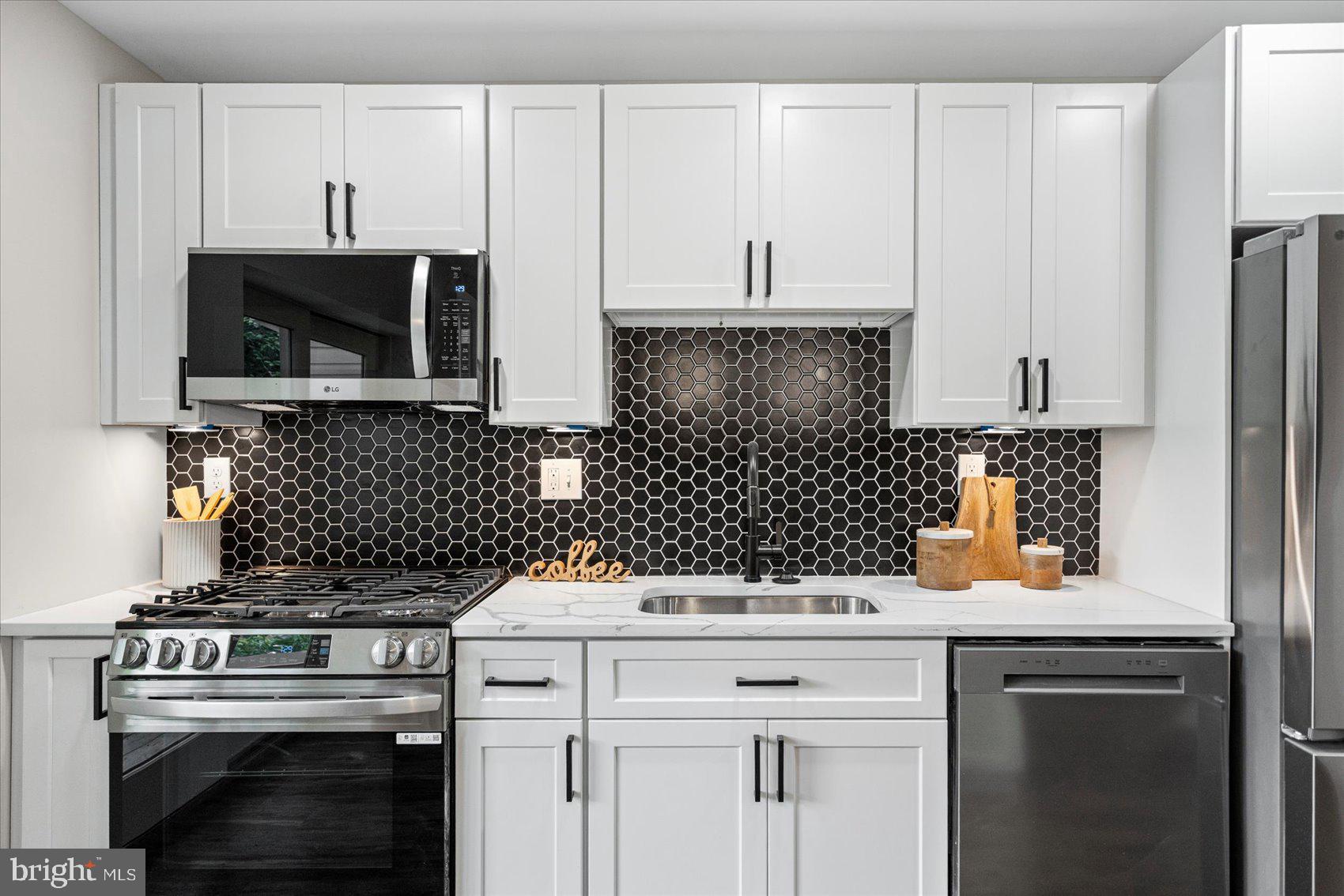 WAVERLY - Residential